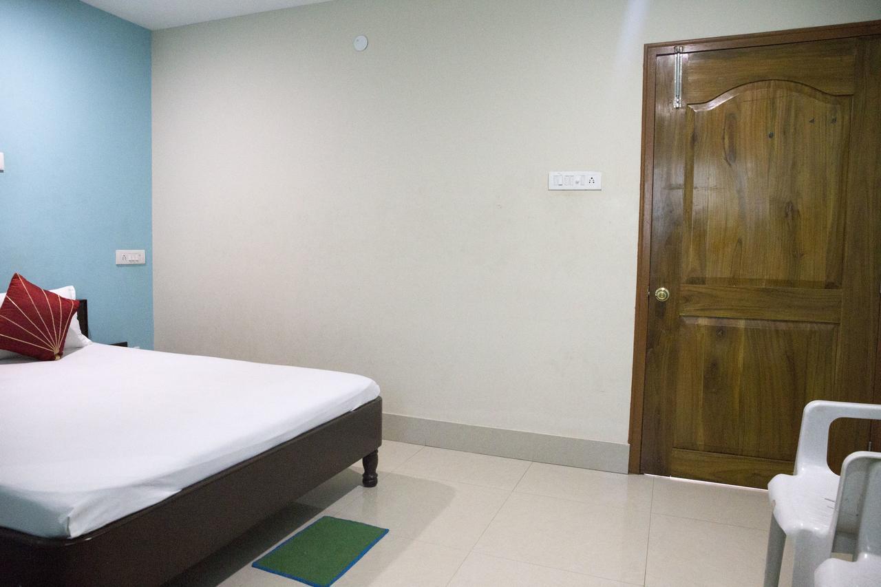 Hotel Oyo 6918 Near Jagannath Temple 3*